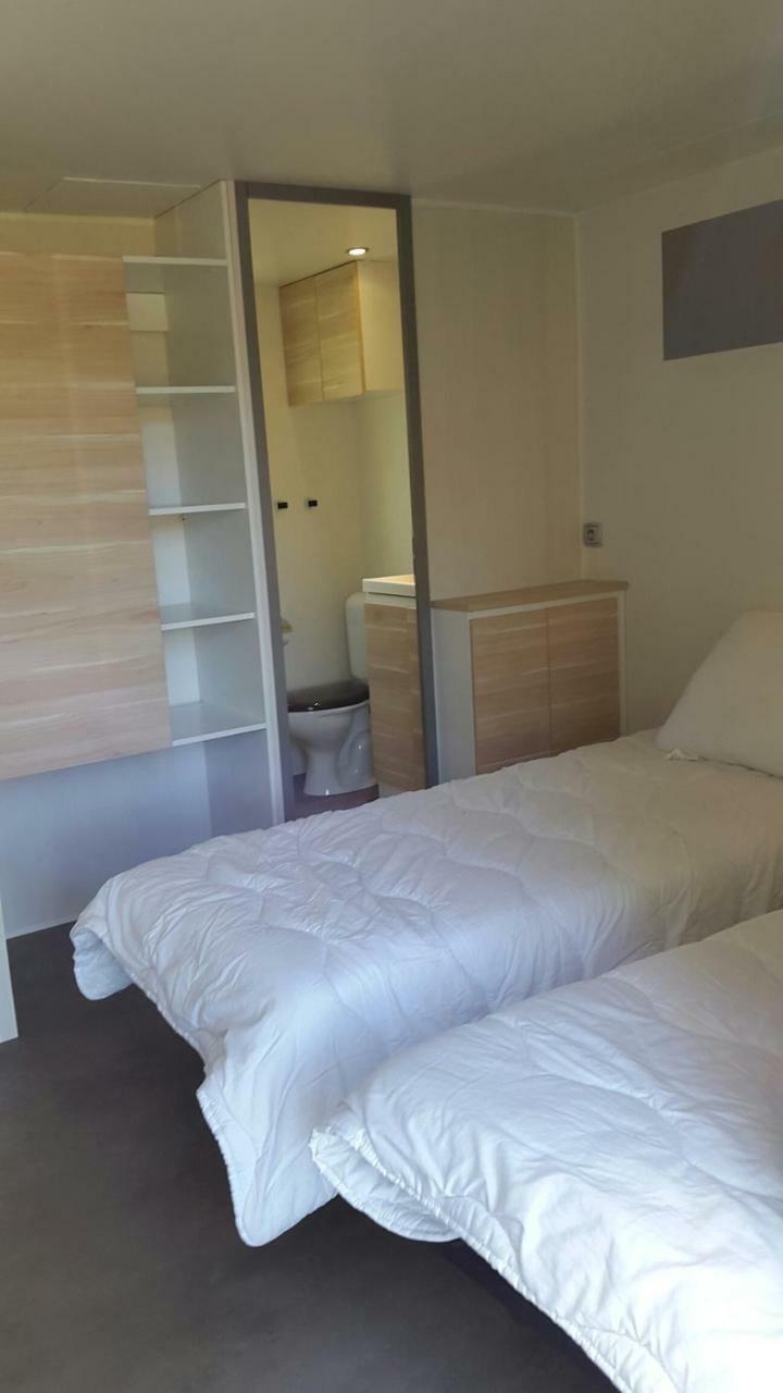 מורול Camping Domaine Du Lac Chambon מראה חיצוני תמונה