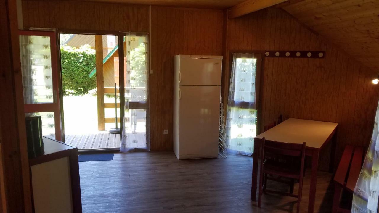 מורול Camping Domaine Du Lac Chambon מראה חיצוני תמונה